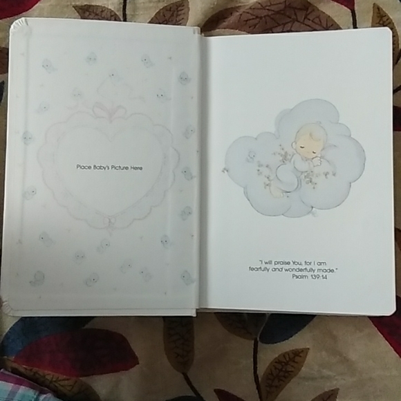 BIBLE Baby Edition - Picture 3 of 5
